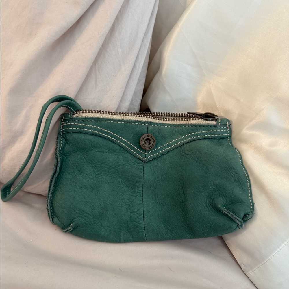 5/$25 Vintage Turquoise Gap Wristlet